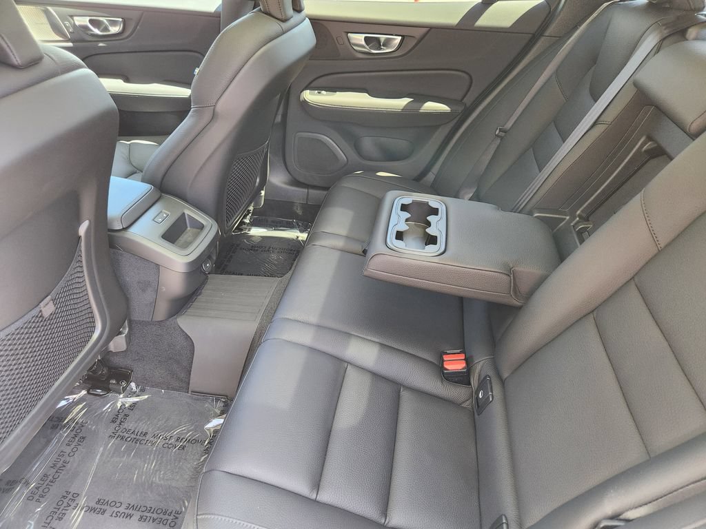 New 2026 Volvo V60 B5 Cross Country Plus w/ Climate Package AWD/4WD image 20