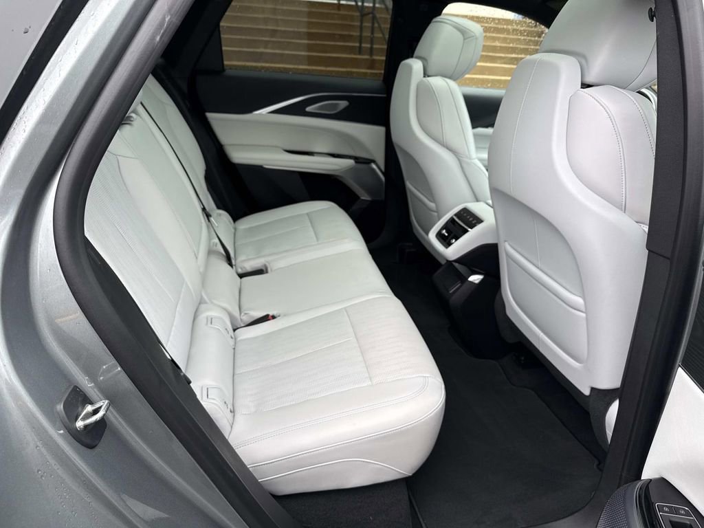 Certified 2024 Cadillac Lyriq Luxury image 13