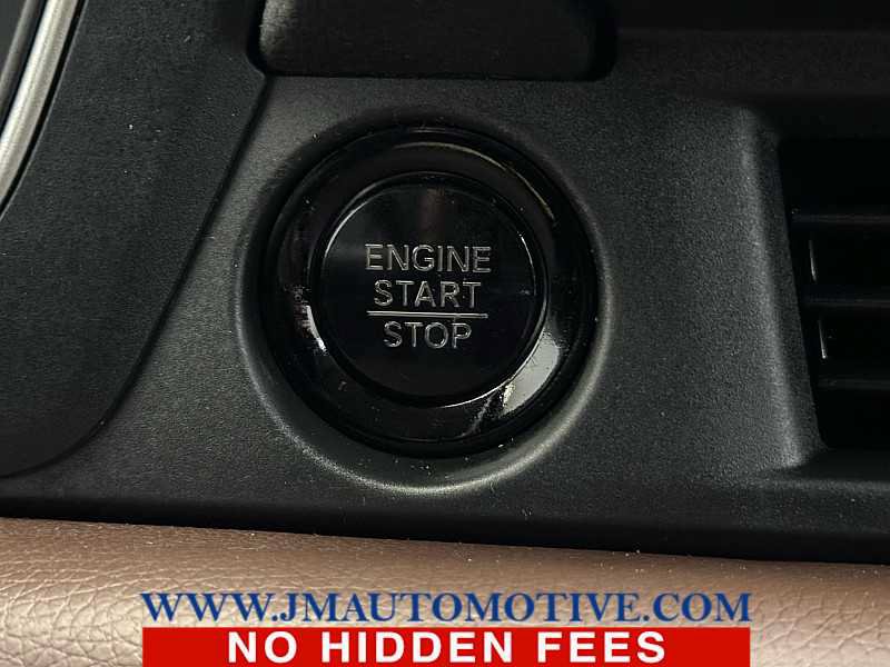 Used 2024 Honda Pilot Elite image 50