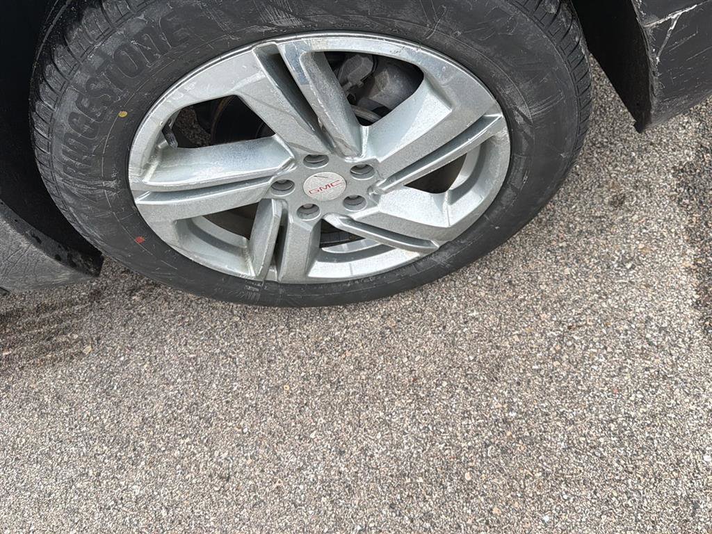 Used 2018 GMC Terrain SLE w/ Driver Convenience Package image 12