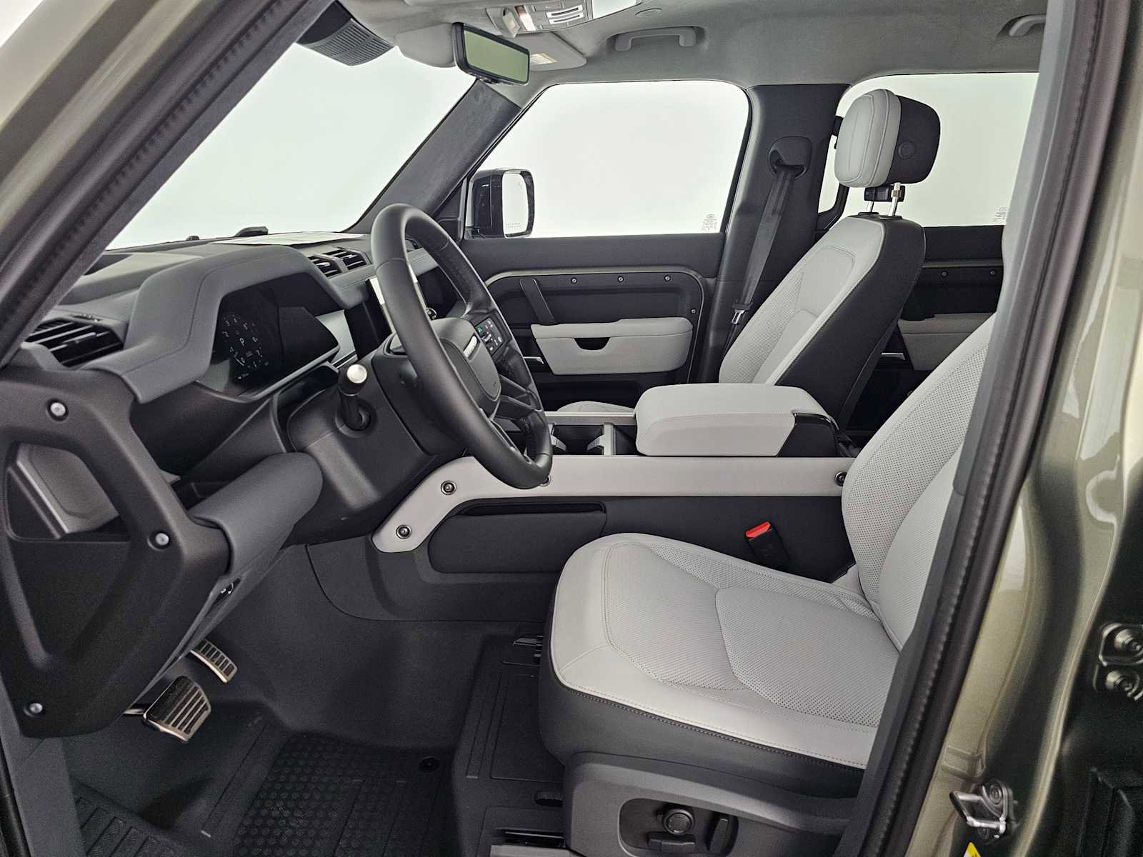 New 2025 Land Rover Defender 110 X image 20