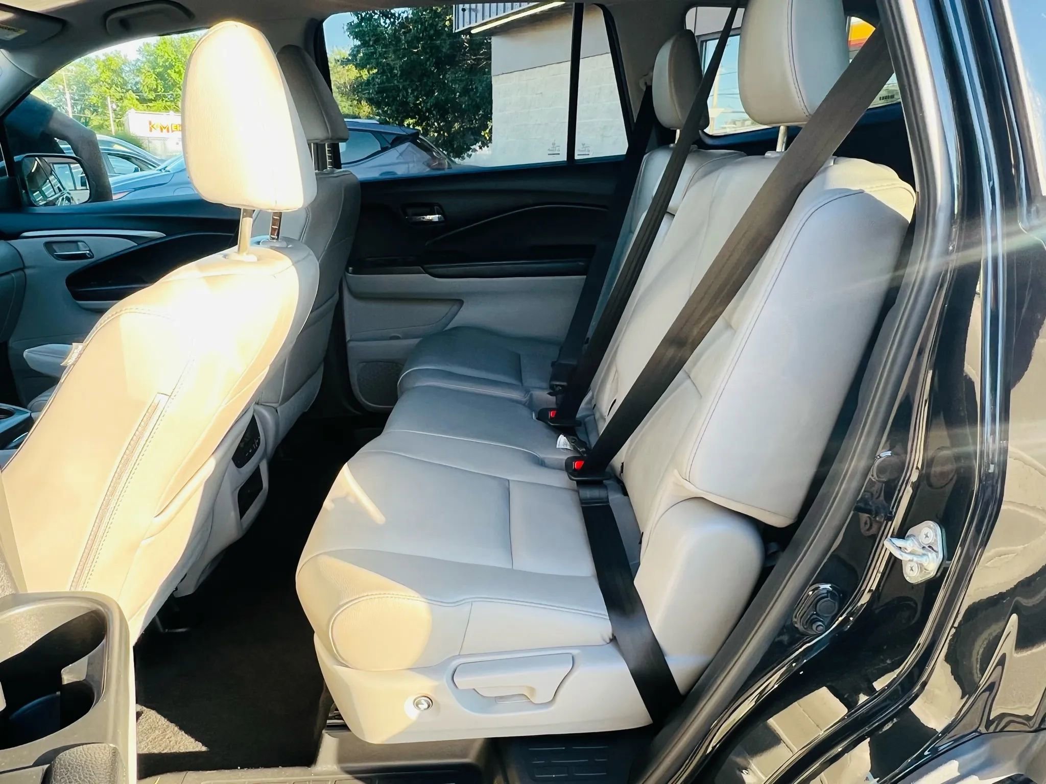 Used 2017 Honda Pilot EX-L image 10