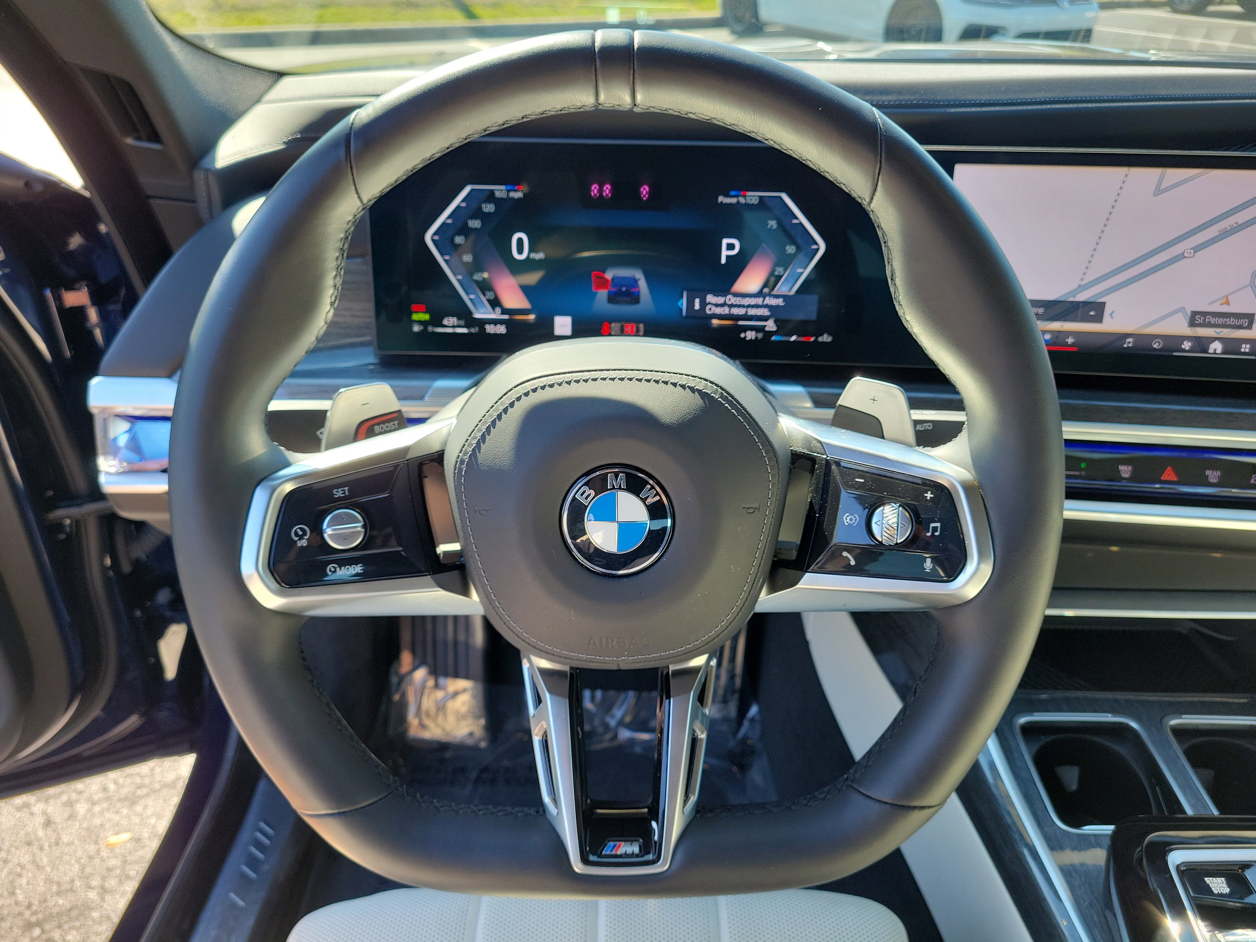 Used 2026 BMW 740i w/ Luxury Rear Seating Package RWD image 26