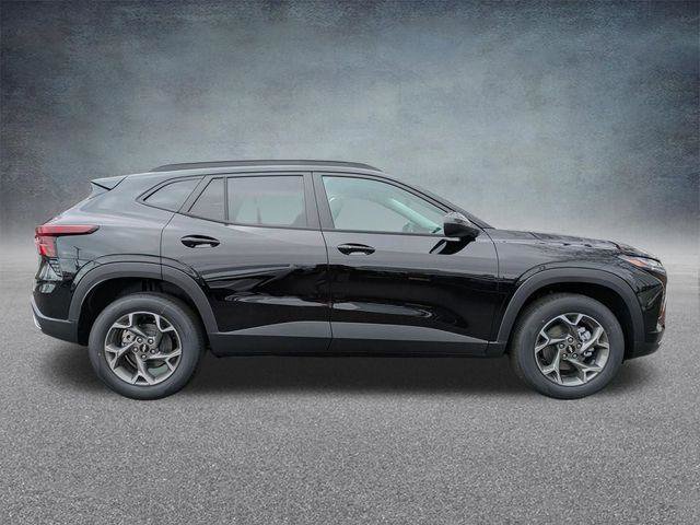 New 2026 Chevrolet Trax LT w/ Driver Confidence Package image 3