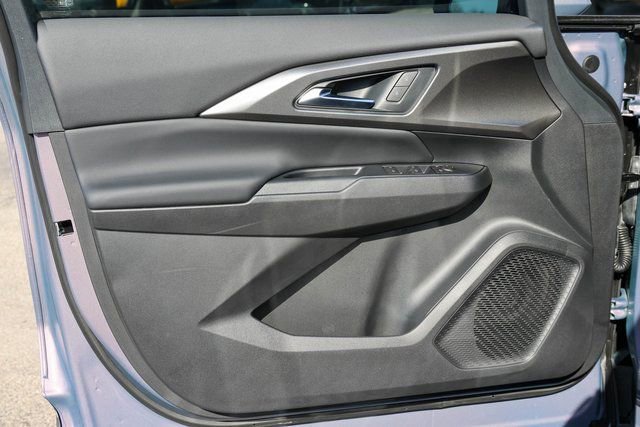 New 2026 Chevrolet Equinox EV LT image 9