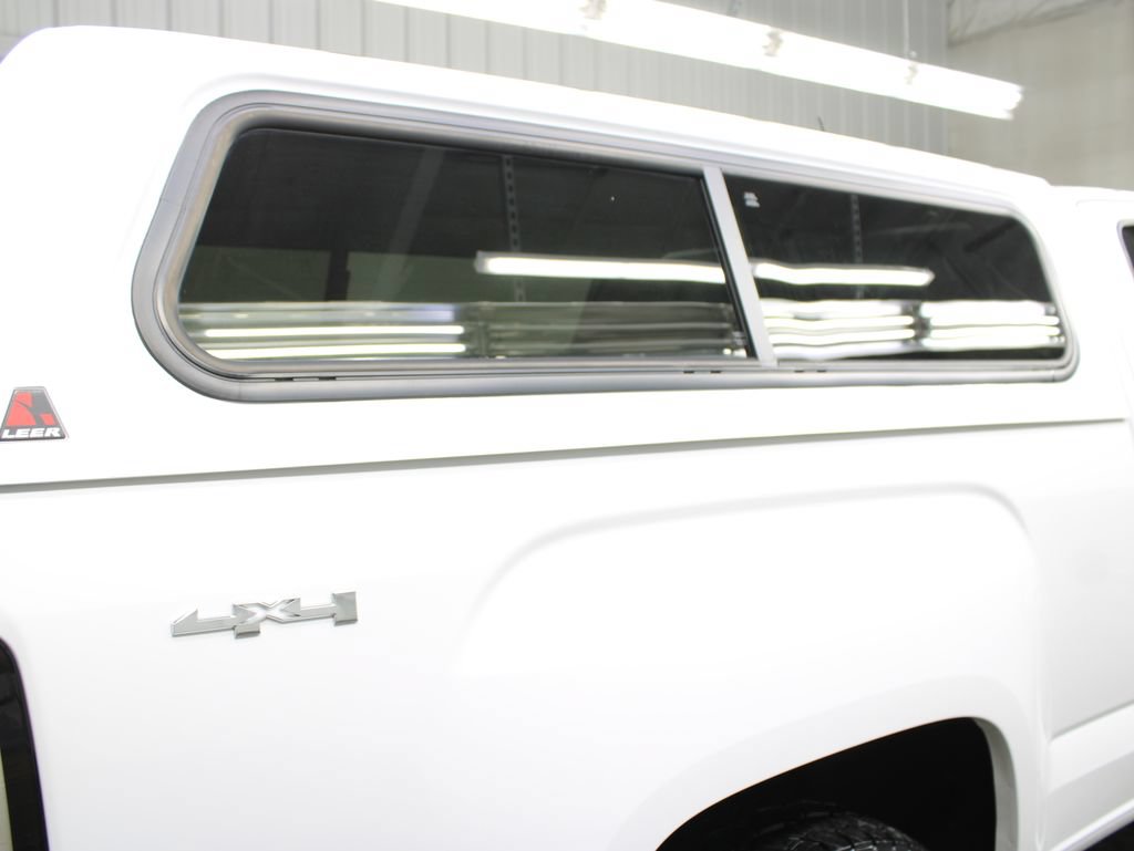 Used 2020 GMC Canyon SLE w/ Driver Alert Package AWD/4WD image 32