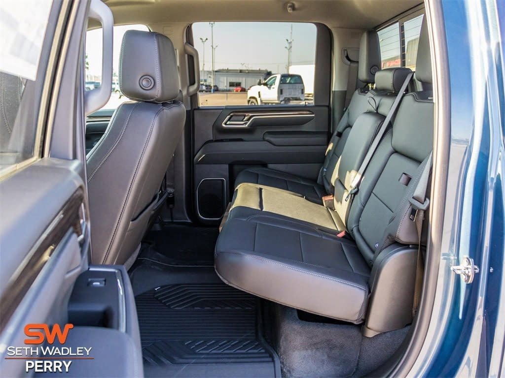 New 2025 Chevrolet Silverado 2500 LT w/ Trail Boss Package image 28