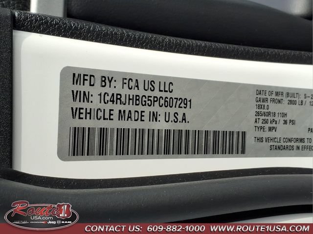Used 2023 Jeep Grand Cherokee Limited AWD/4WD image 34
