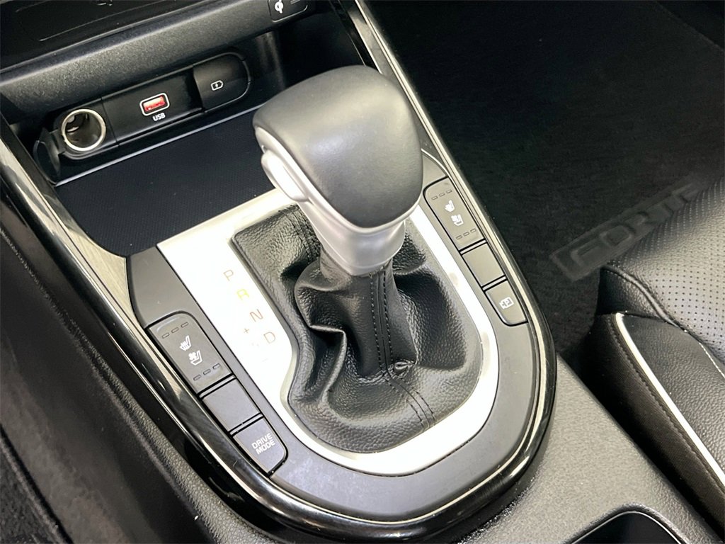 Certified 2024 Kia Forte GT-Line w/ GT-Line Premium Package image 18