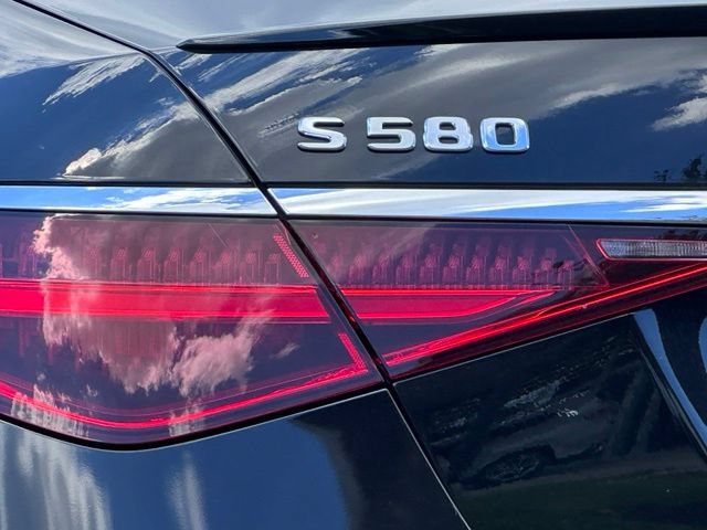 Certified 2022 Mercedes-Benz S 580 4MATIC Sedan image 11