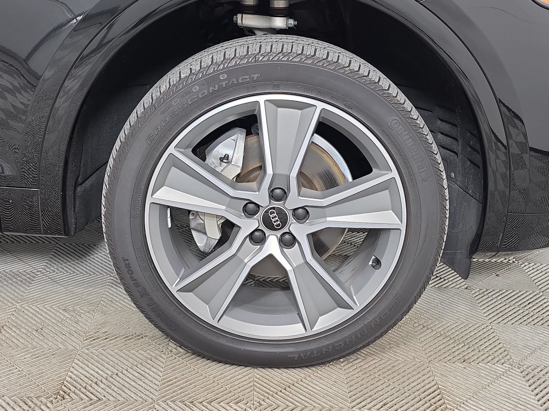 Certified 2025 Audi Q5 2.0T Premium AWD/4WD image 10