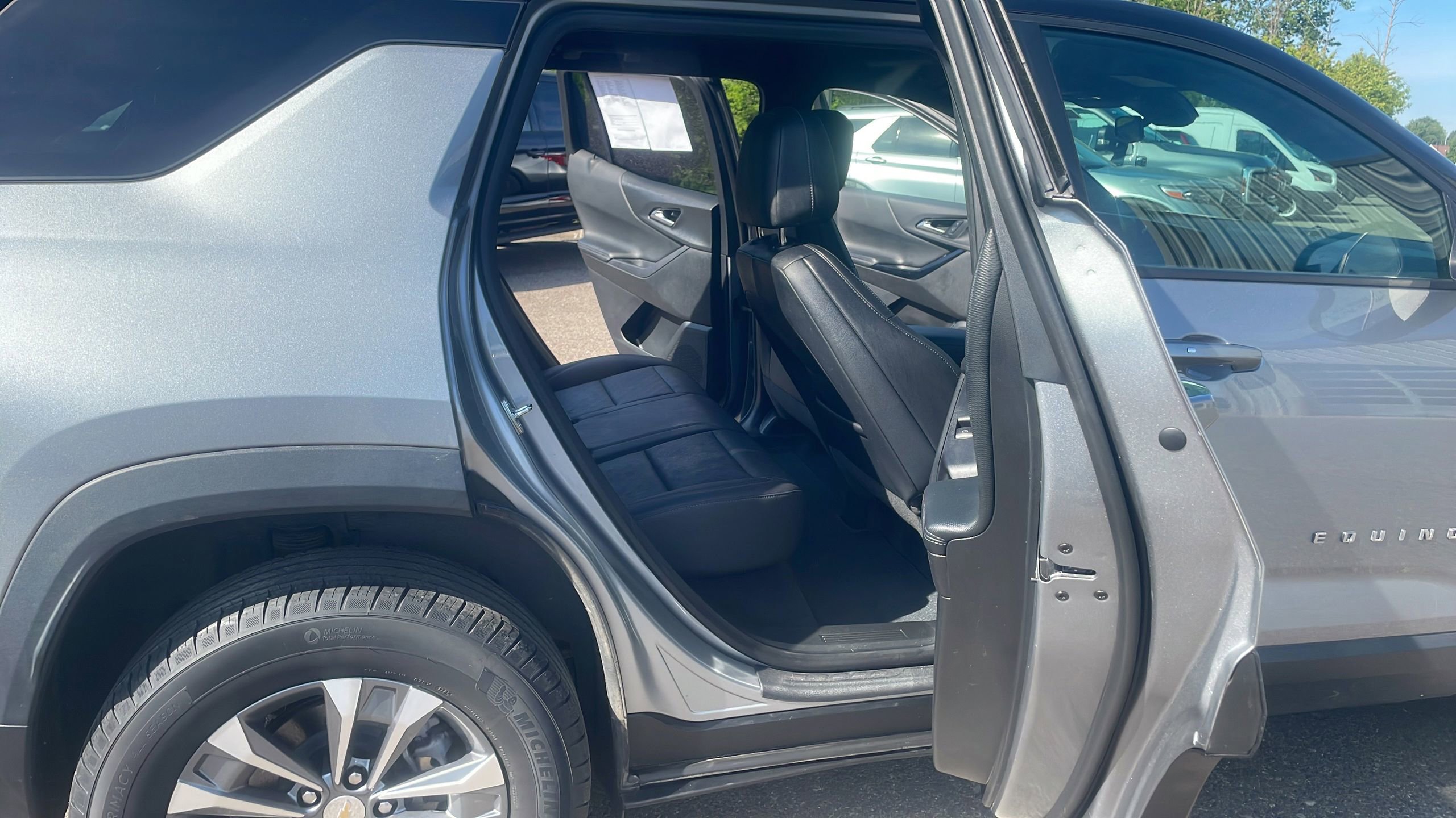 Used 2026 Chevrolet Equinox LT w/ Convenience Package II AWD/4WD image 26