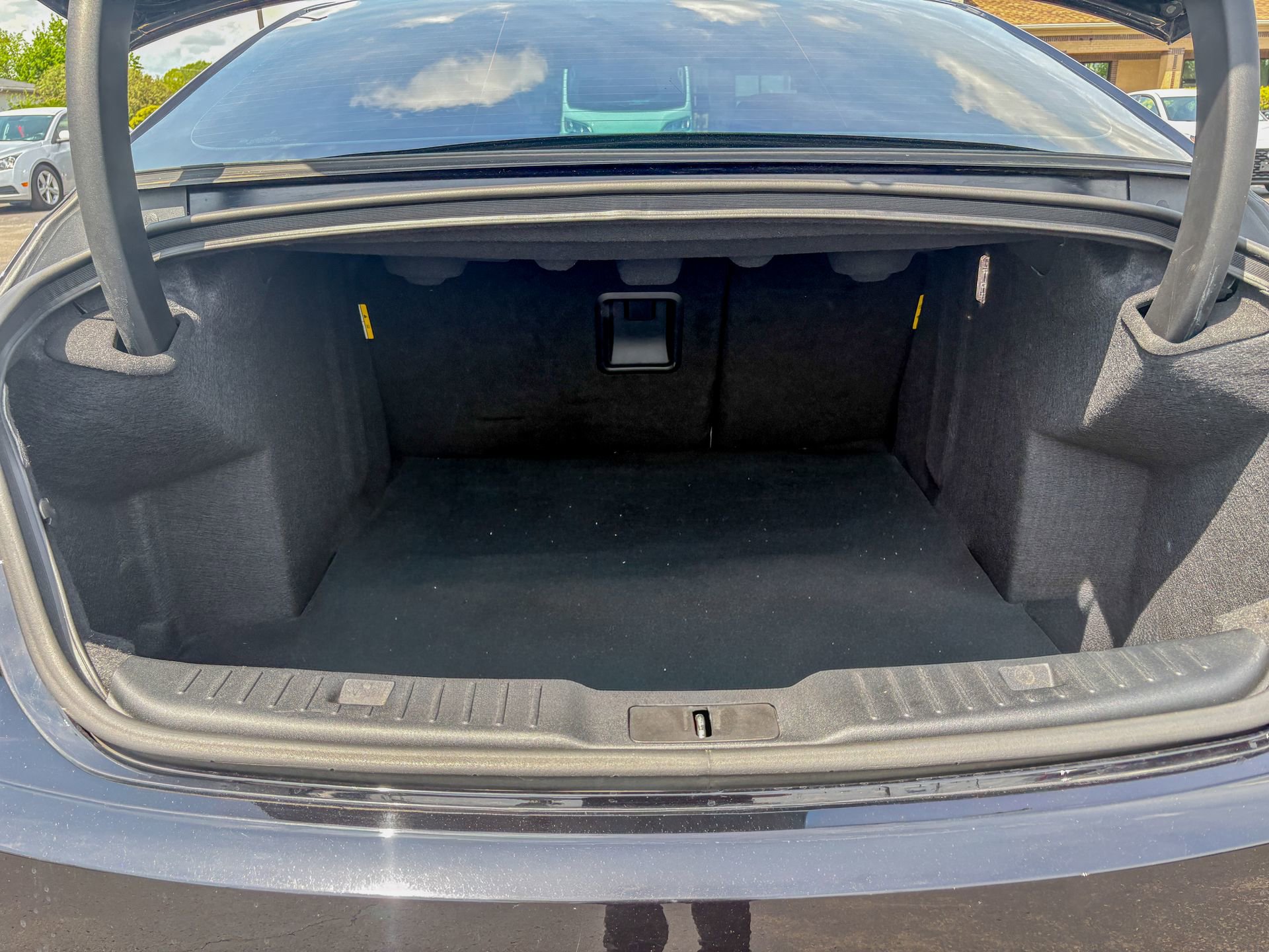 Used 2019 Lincoln MKZ Reserve FWD image 31