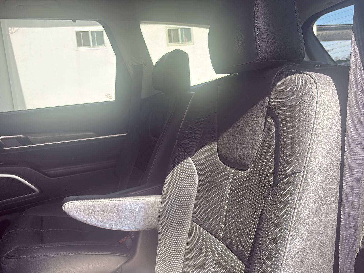 Used 2021 Kia Telluride EX w/ EX Premium Package AWD/4WD image 25