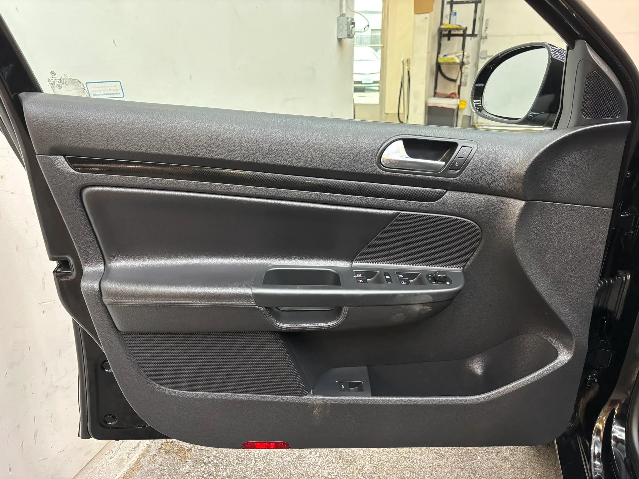 Used 2012 Volkswagen Jetta TDI FWD image 21