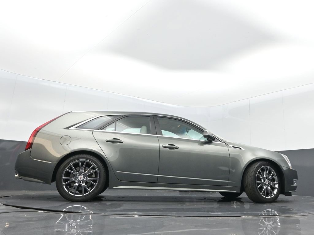 Used 2011 Cadillac CTS Premium image 33