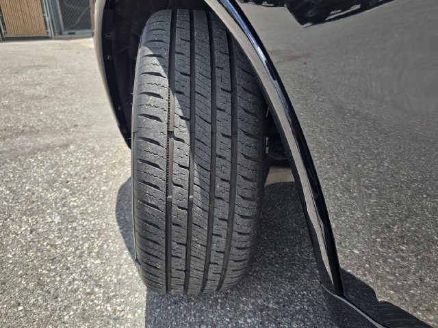 Used 2024 Dodge Durango GT RWD image 33