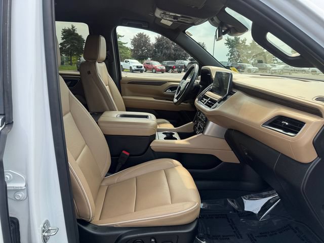 Used 2024 Chevrolet Tahoe Premier AWD/4WD image 17