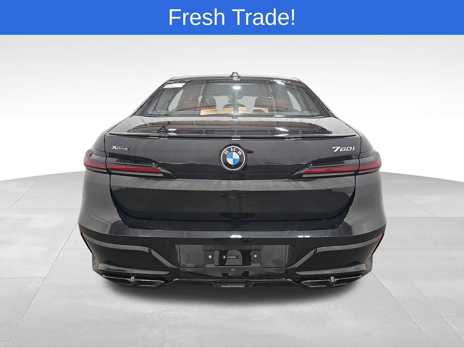 Certified 2025 BMW 760i xDrive w/ Executive Package AWD/4WD image 5