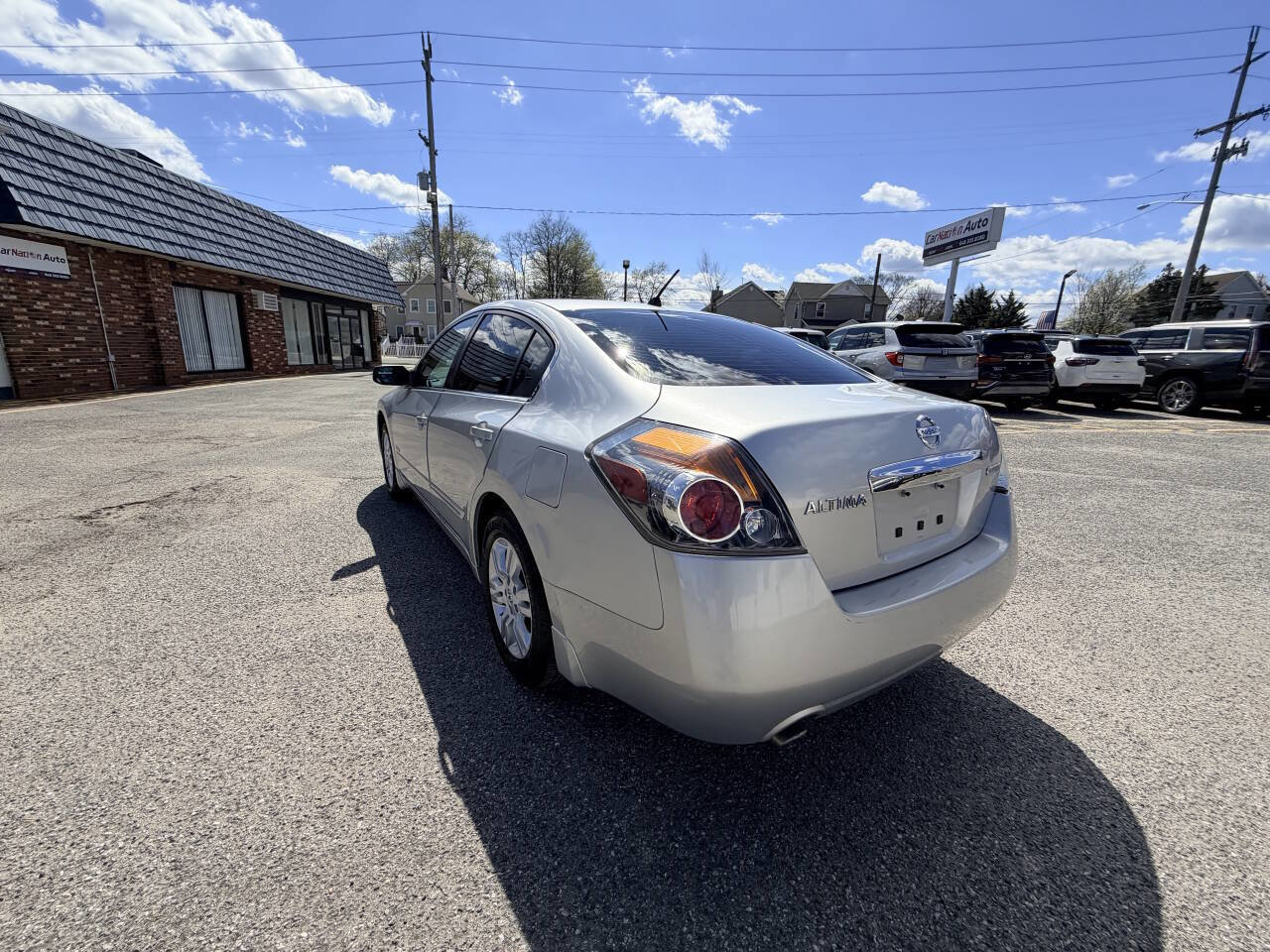 Used 2010 Nissan Altima Hybrid Sedan image 15