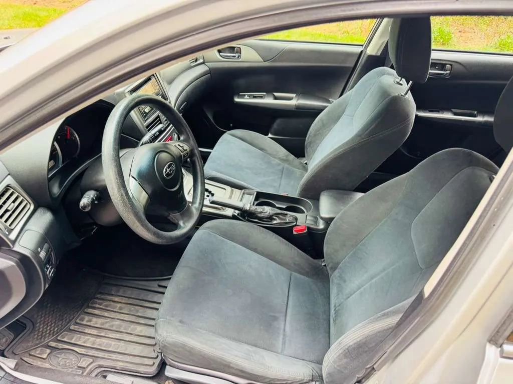 Used 2011 Subaru Impreza 2.5i image 9