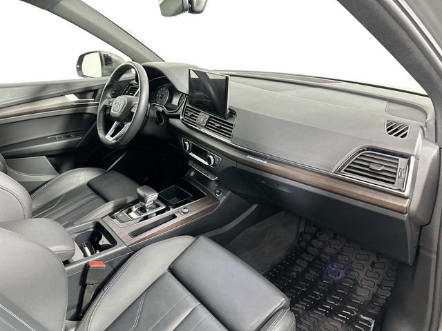 Used 2023 Audi Q5 2.0T Premium w/ Convenience Package AWD/4WD image 29