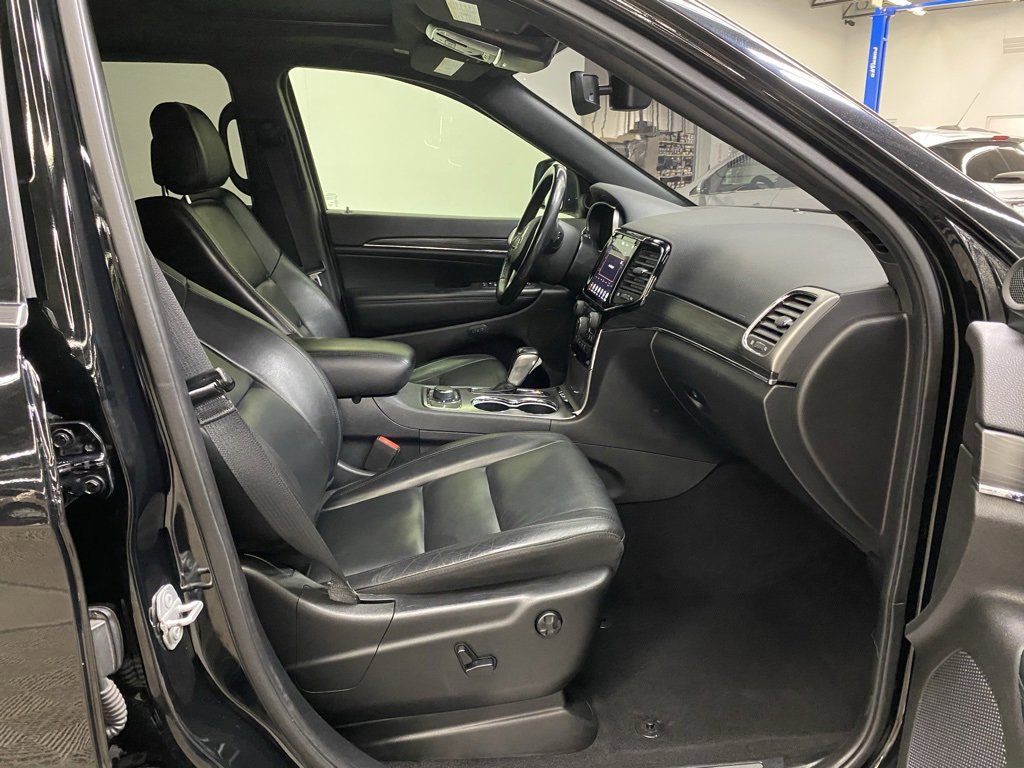 Used 2020 Jeep Grand Cherokee Limited image 21