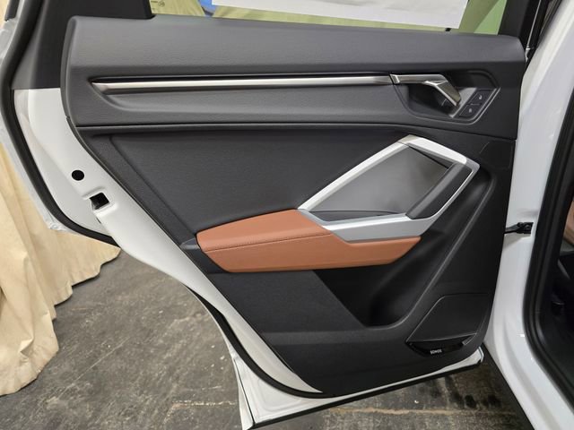 New 2025 Audi Q3 2.0T Premium image 25