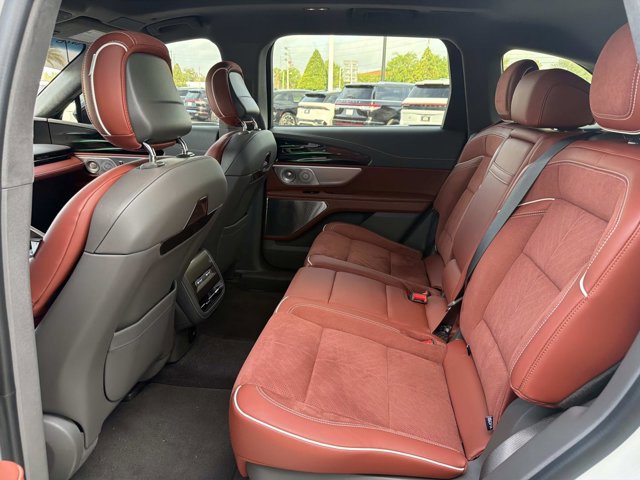 Certified 2024 Lincoln Nautilus Black Label AWD/4WD image 18
