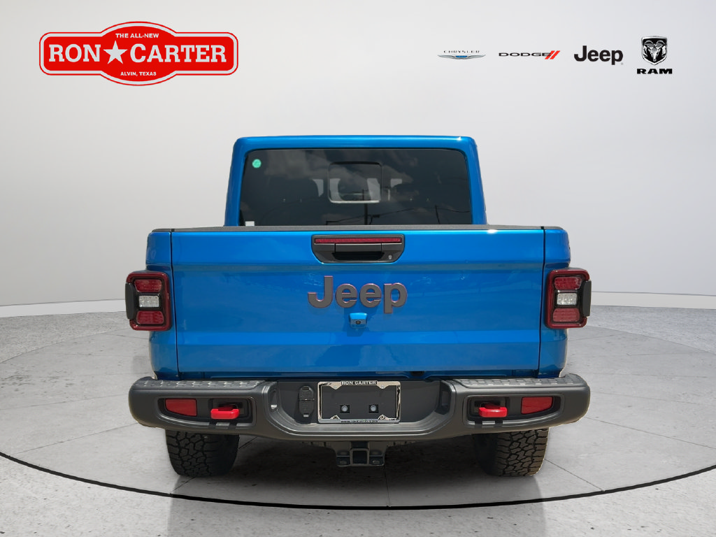 New 2026 Jeep Gladiator Rubicon w/ Steel Power Dome Hood Package AWD/4WD image 5