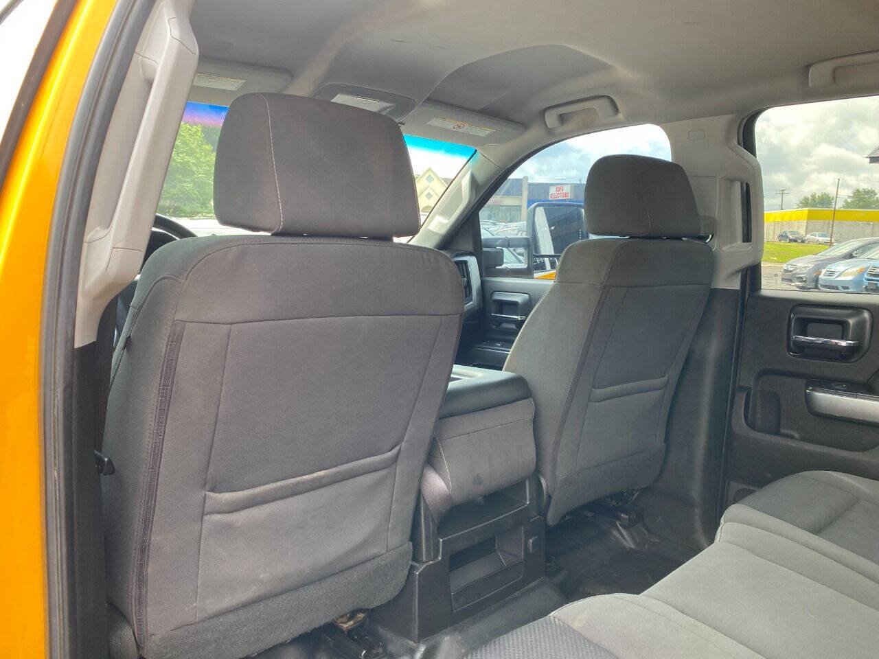 Used 2017 Chevrolet Silverado 2500 LT AWD/4WD image 20