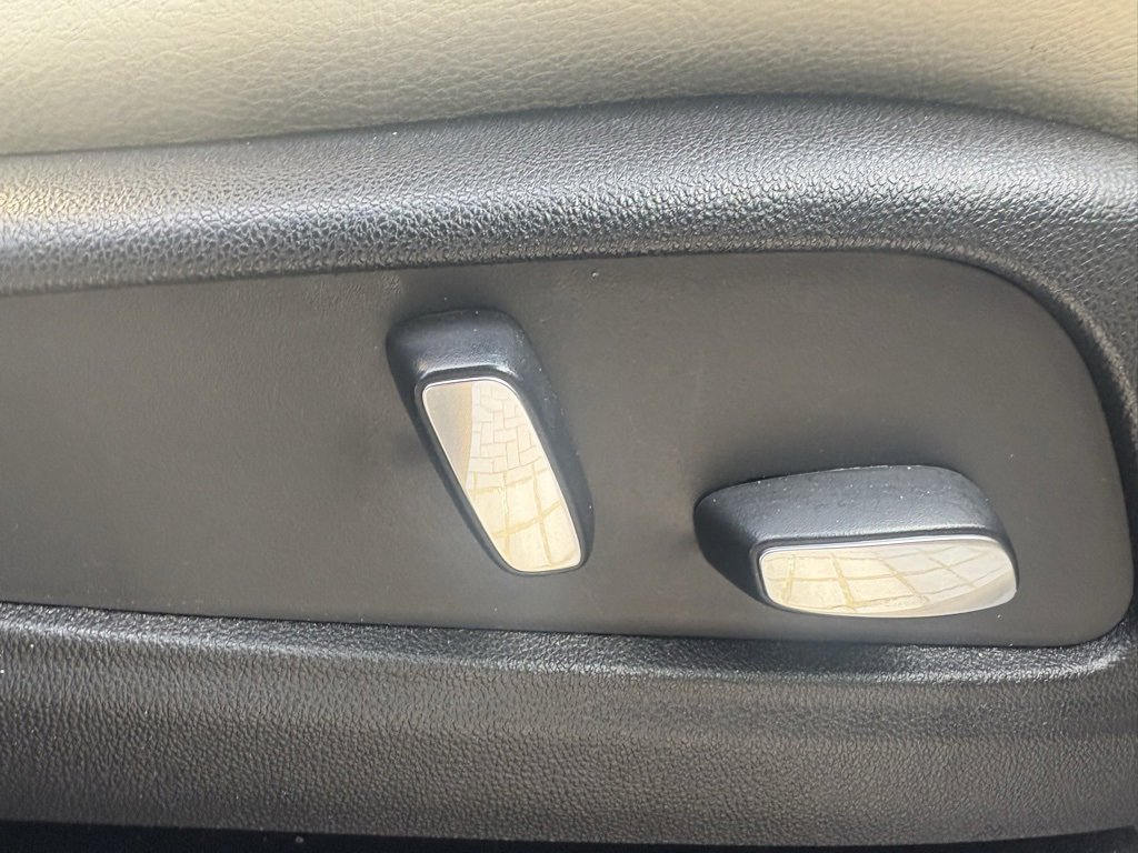 Used 2019 Cadillac XT5 FWD image 20