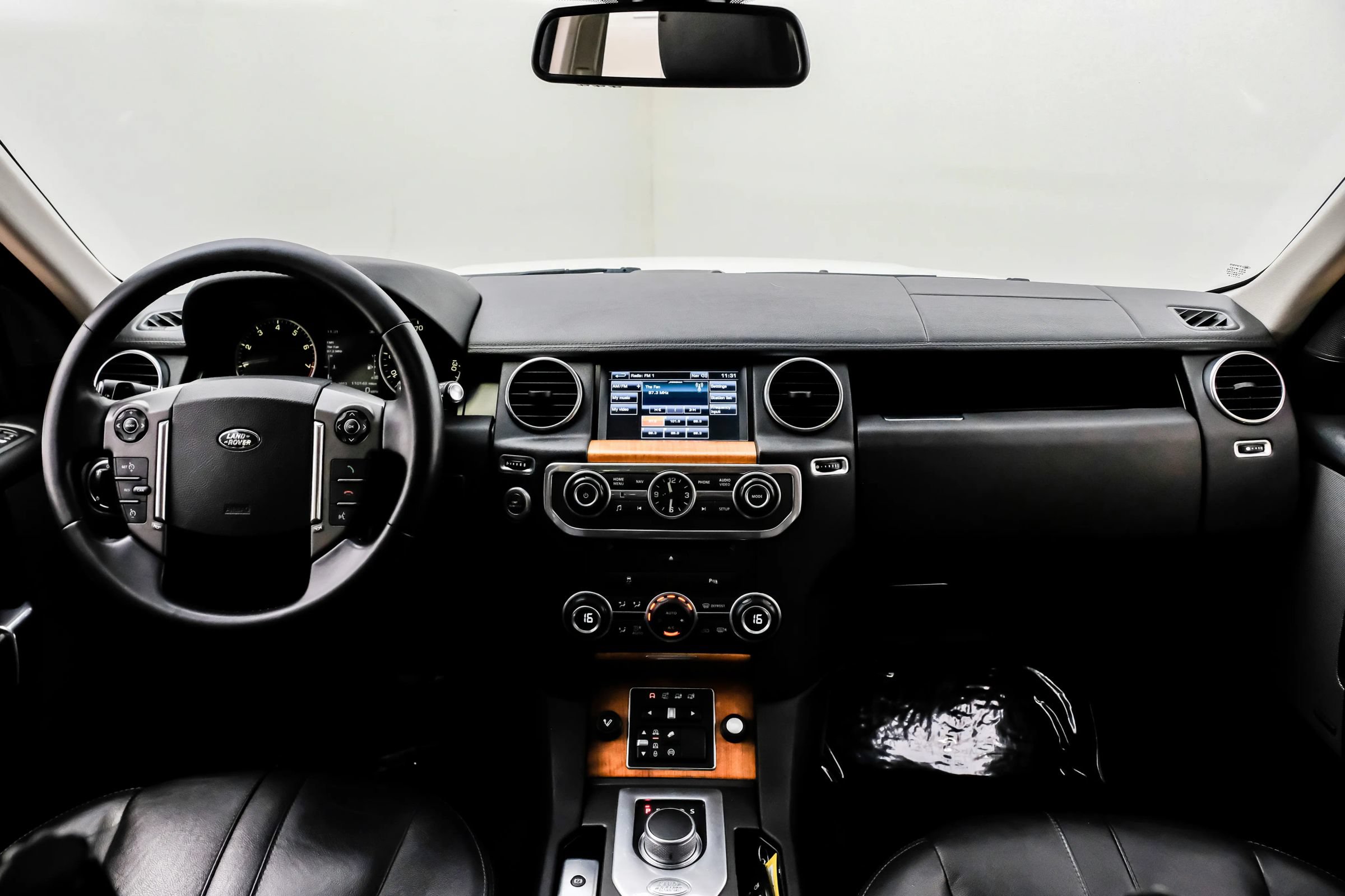 Used 2014 Land Rover LR4 HSE AWD/4WD image 8
