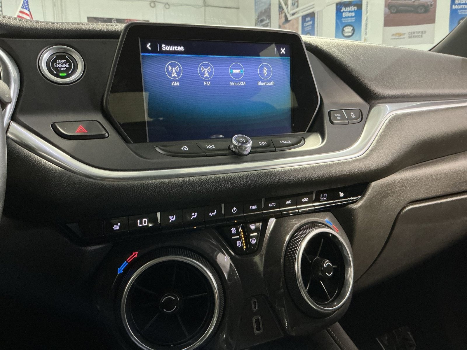 Used 2019 Chevrolet Blazer LT FWD image 19