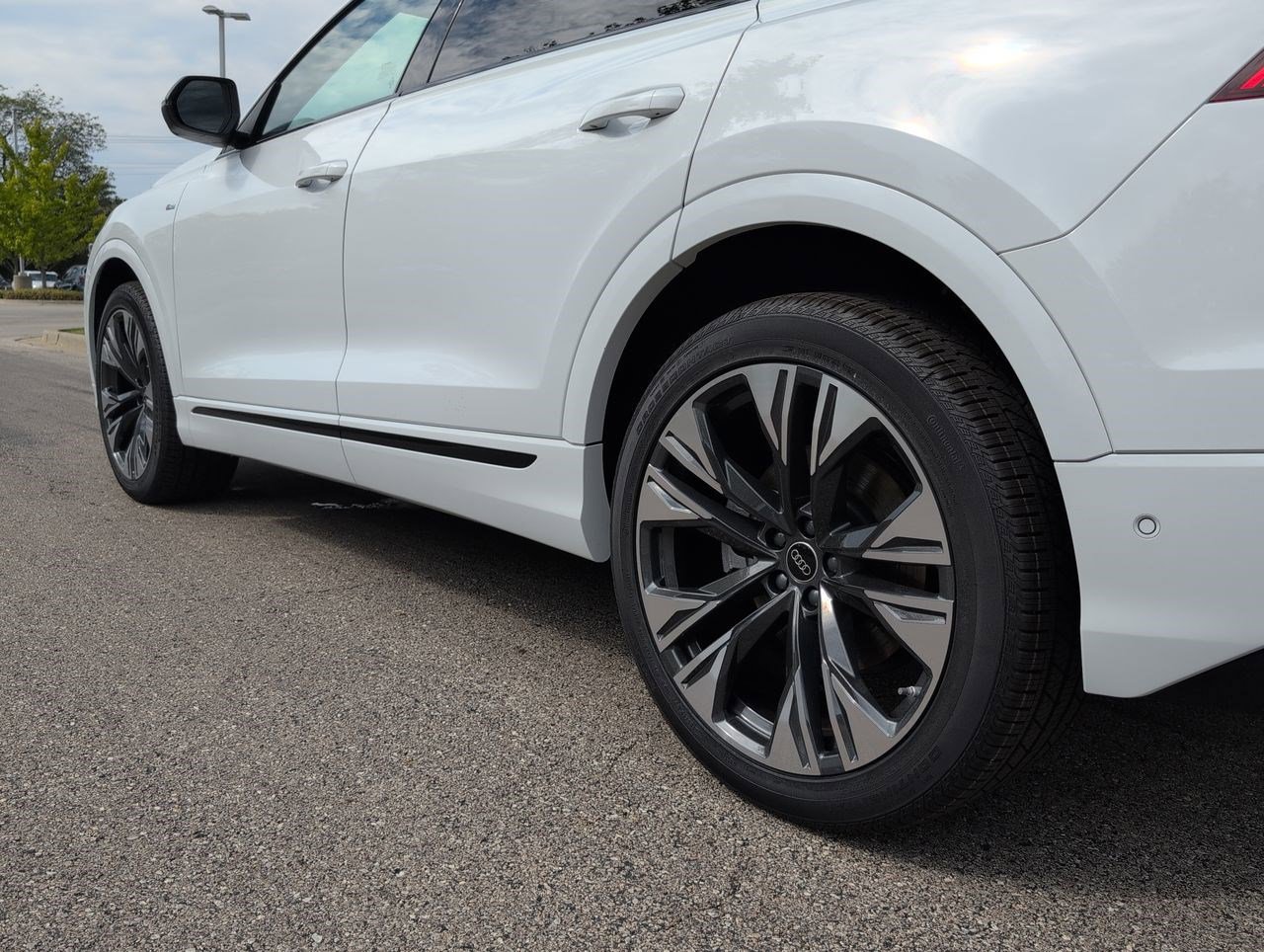 New 2025 Audi Q8 Prestige image 3