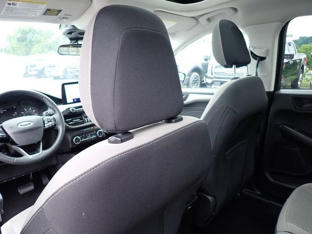 Used 2022 Ford Escape SE w/ SE Sport Appearance Package AWD/4WD image 17