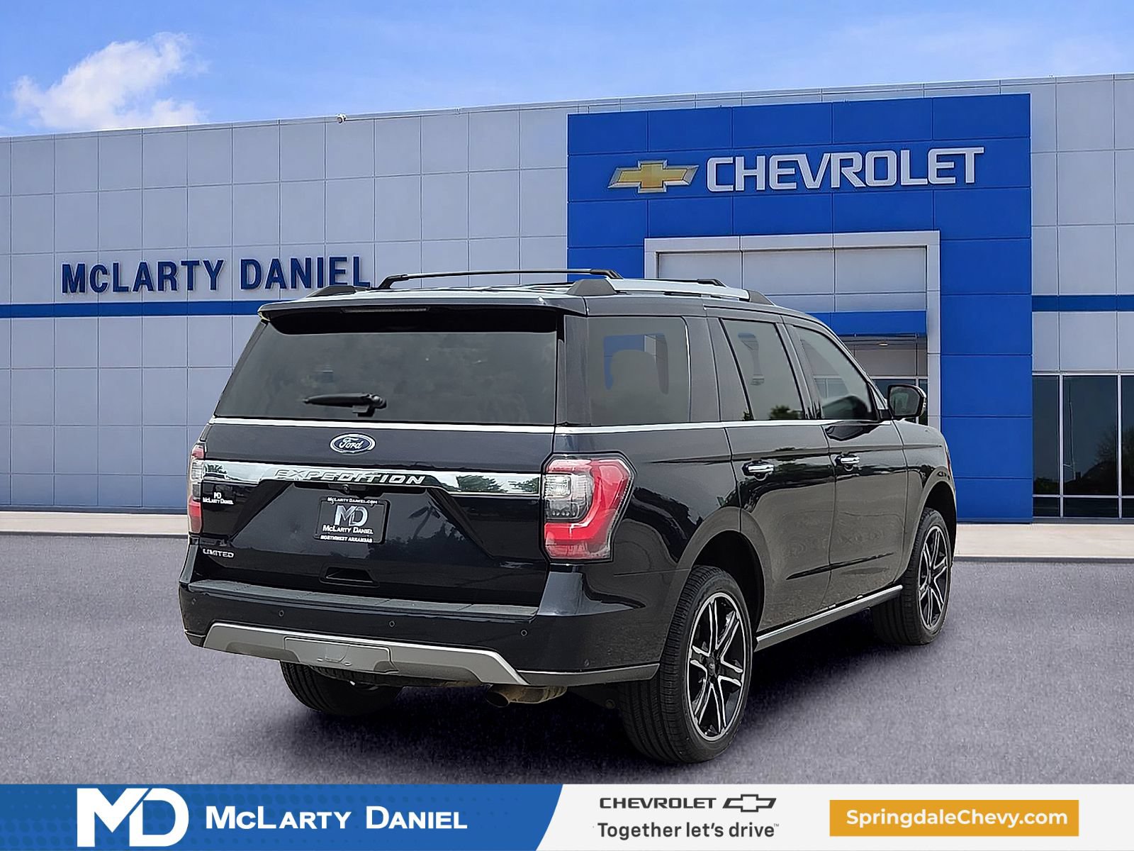 Used 2021 Ford Expedition Limited AWD/4WD image 5