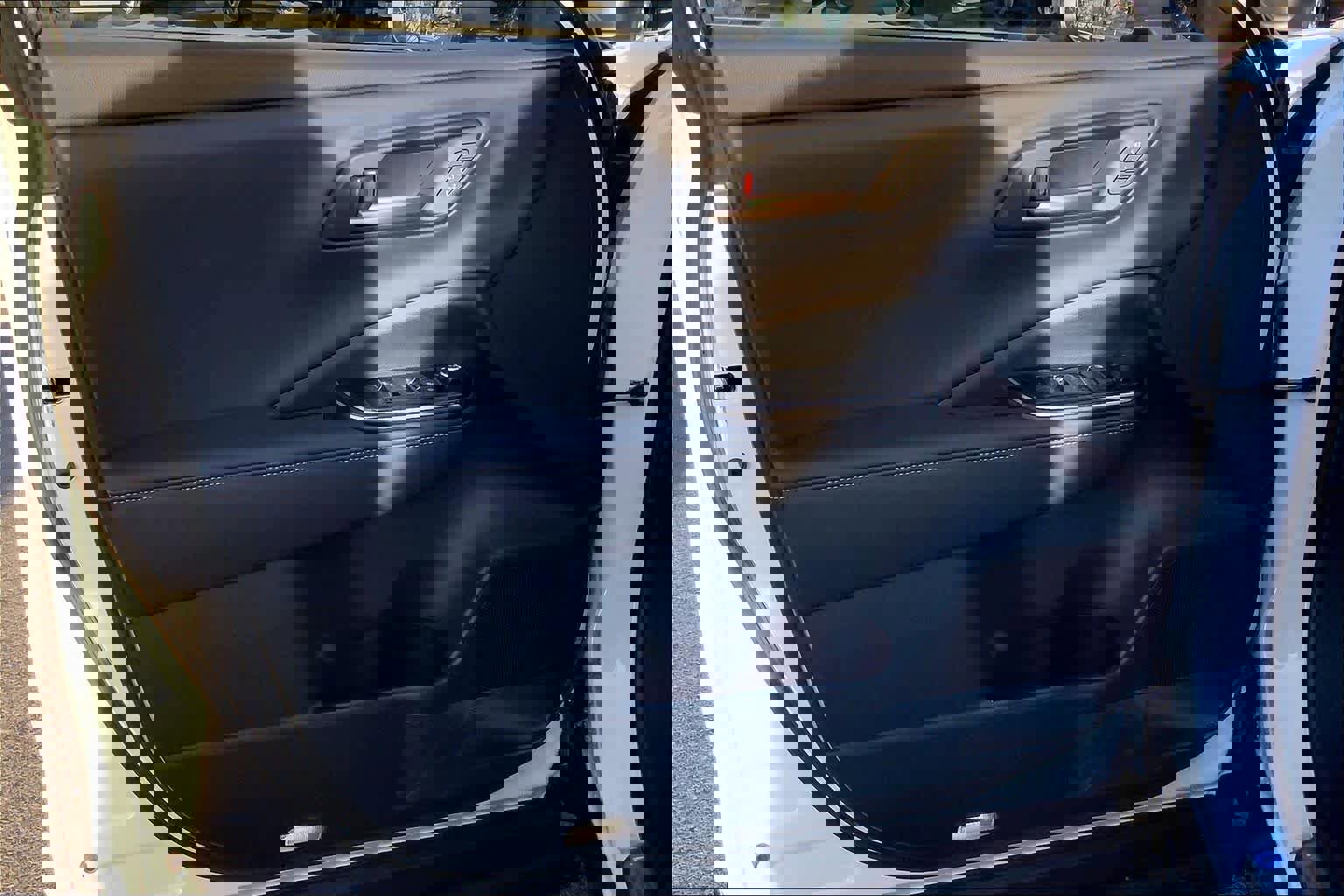 New 2026 Toyota Crown Signia image 10