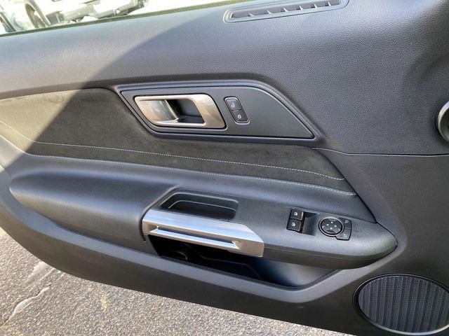 Used 2016 Ford Mustang Shelby GT350 w/ Technology Package image 24