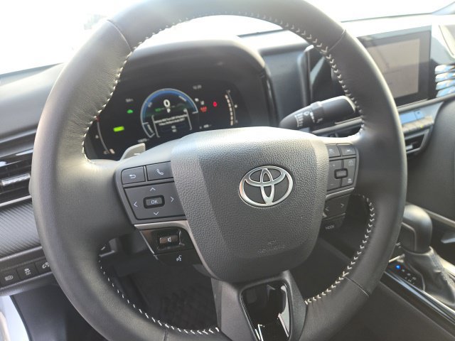 Used 2026 Toyota Camry SE FWD image 21