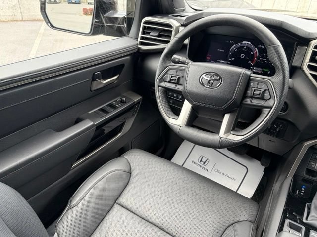 Used 2025 Toyota Tundra Limited AWD/4WD image 35