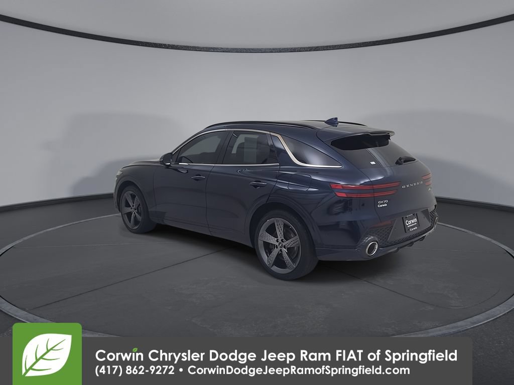 Used 2022 Genesis GV70 3.5T Sport w/ Sport Prestige Package AWD/4WD image 11
