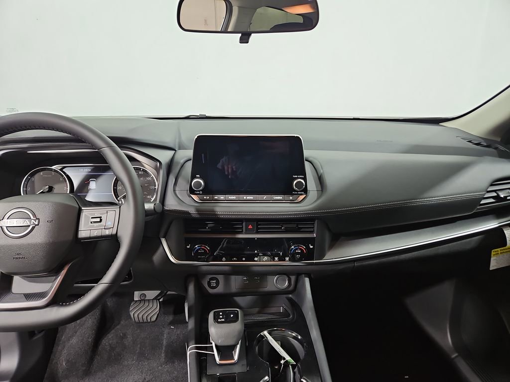 New 2026 Nissan Rogue SV image 18