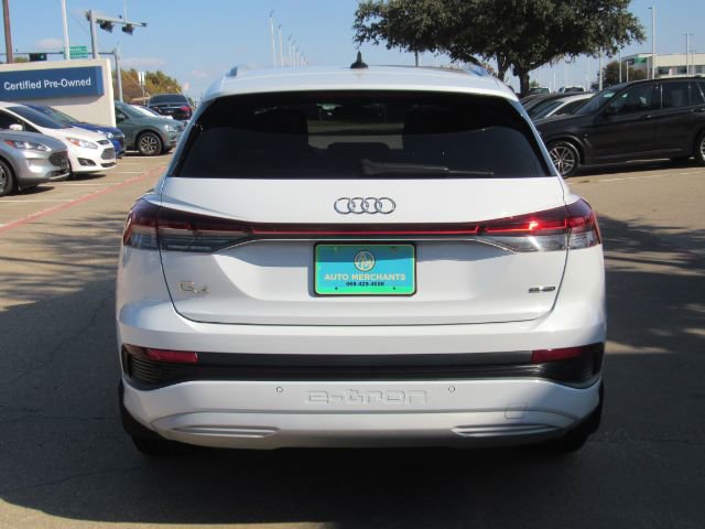 Used 2022 Audi Q4 e-tron Premium Plus w/ Premium Plus image 9