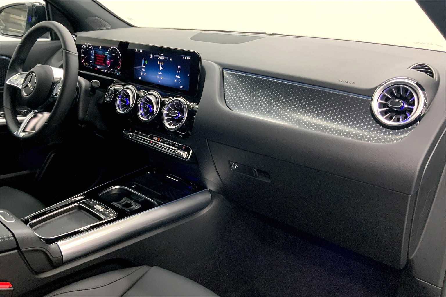 New 2026 Mercedes-Benz GLA 250 GLA 250 image 11