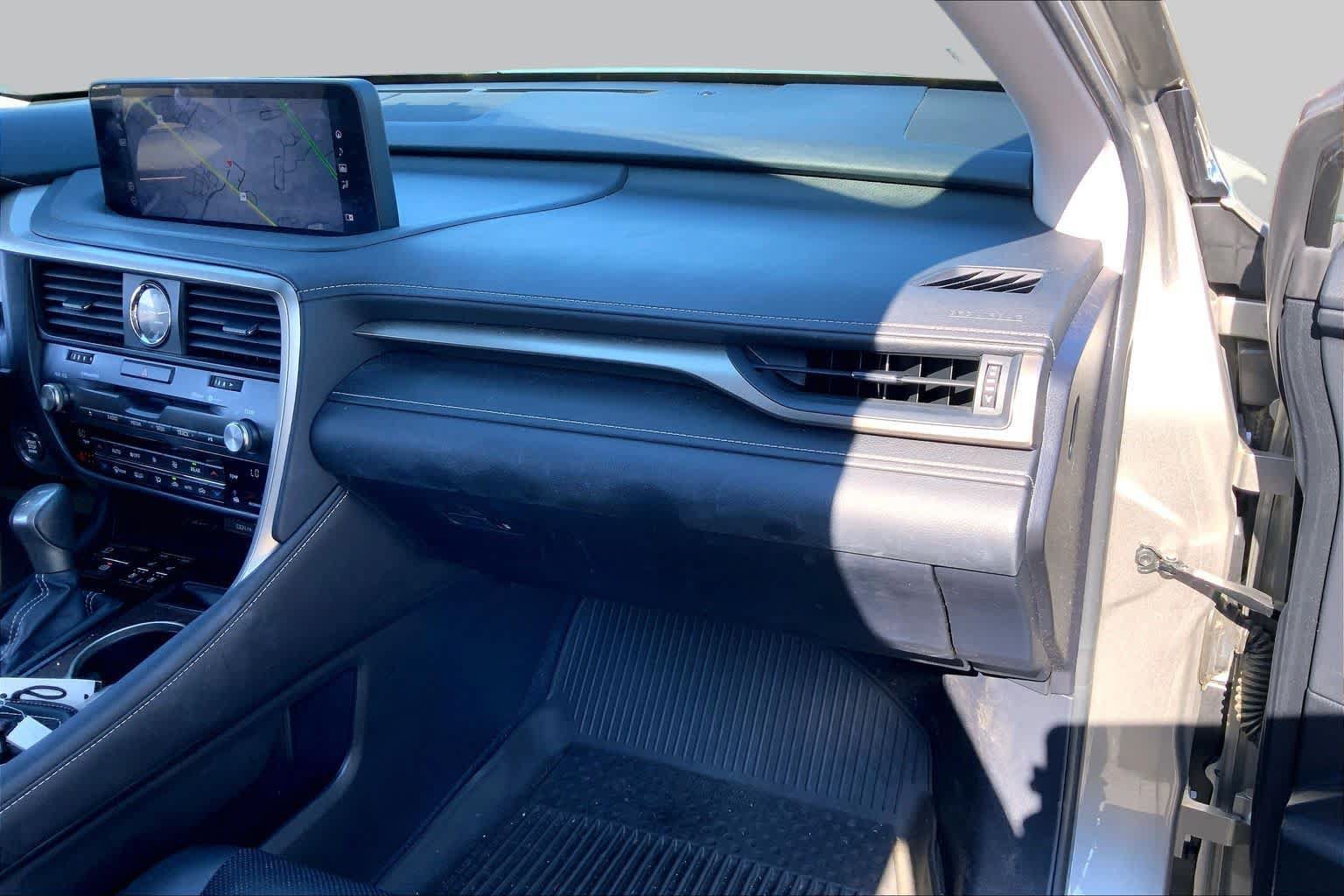 Used 2020 Lexus RX 350L Premium w/ Premium Package AWD/4WD image 19