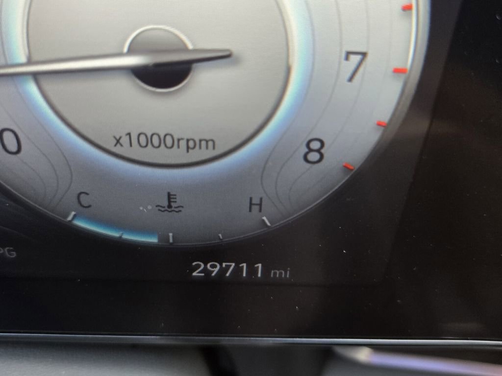 Used 2023 Hyundai Elantra SEL w/ Convenience Package FWD image 19