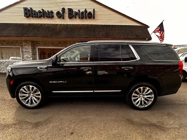 Used 2023 GMC Yukon Denali AWD/4WD image 4