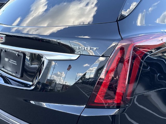 Certified 2024 Cadillac XT5 Premium Luxury w/ LPO, Floor Liner Package AWD/4WD image 38