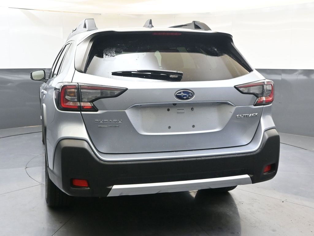 Used 2024 Subaru Outback Limited image 4